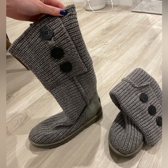 Knit Cardy Ugg Boots - Picture 2 of 8